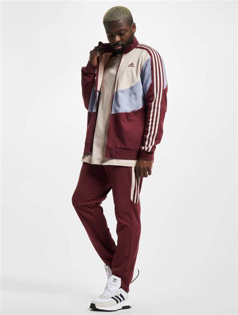 roter adidas anzug männer